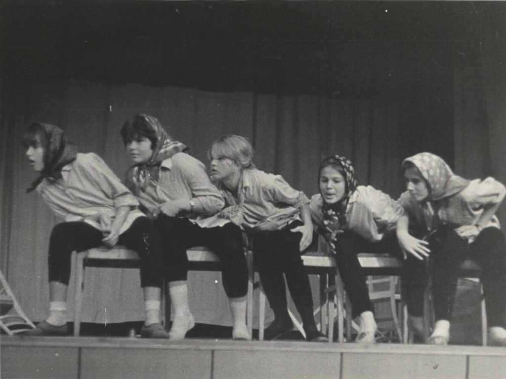 1987 Rozprávka zo smetiska - divadelný súbor LANO titulka