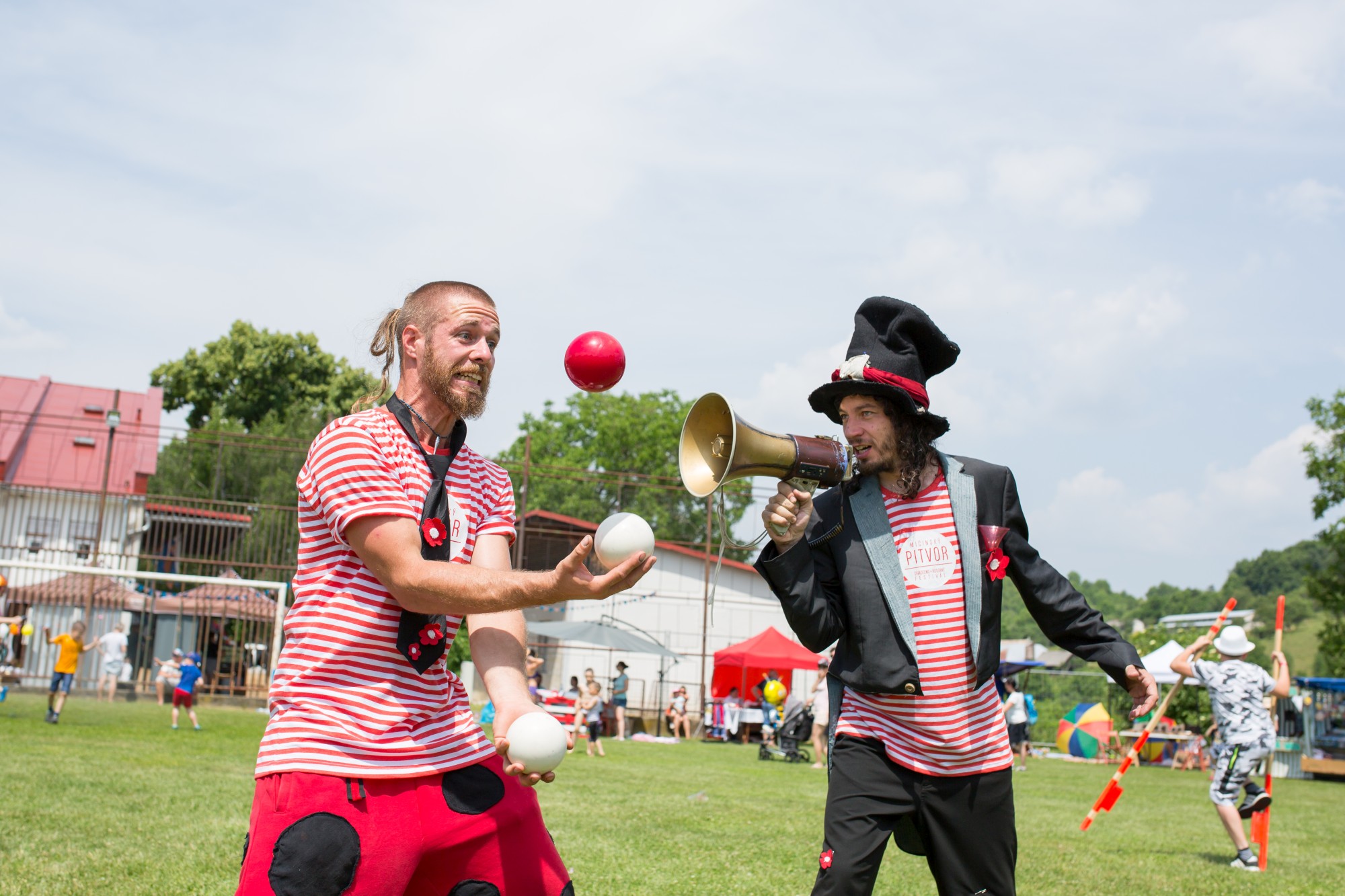 Cirkus Naopak - Duo Kyseli Krastafci