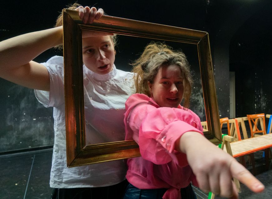 Revízor - Balasz Perenyi